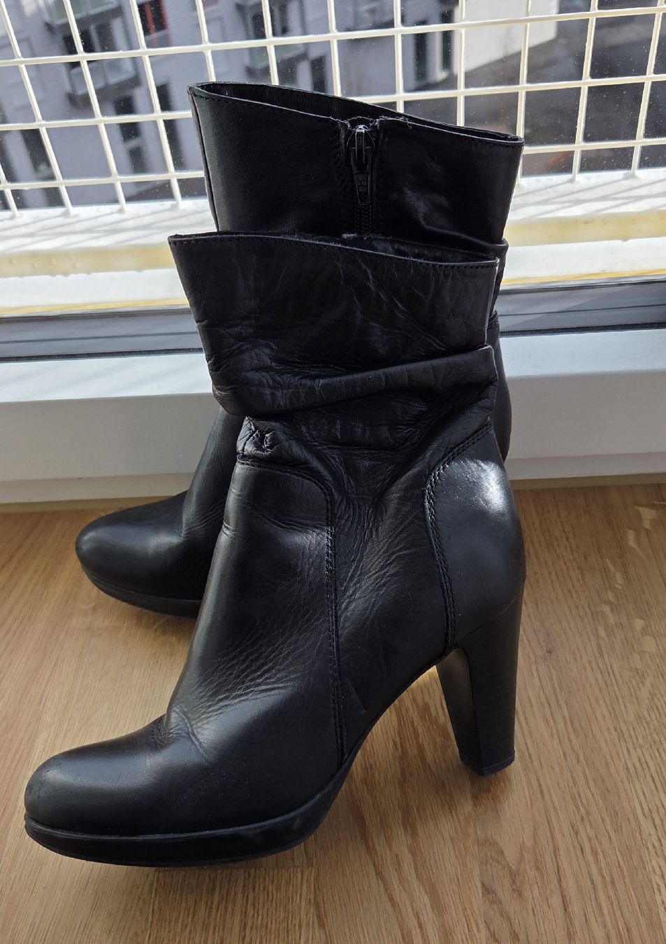 Chaussures femmes: Tolle Boots Gr. 36 – D'occasion à Kriens par ..stx..