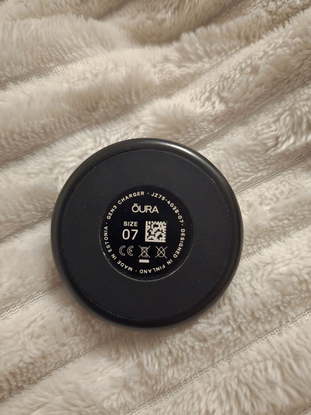 Oura Anelli: Oura Ring Gen 3 Size 07 and Charger – Usato da Buchs SG venduto da rei_7j5l 1