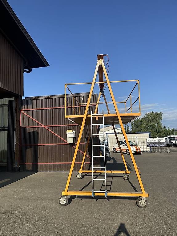 Altro in Decorazioni & Accessori: Idealer Bockkran und Arbeitspodest – Usato da Löhningen venduto da Strubi49 1