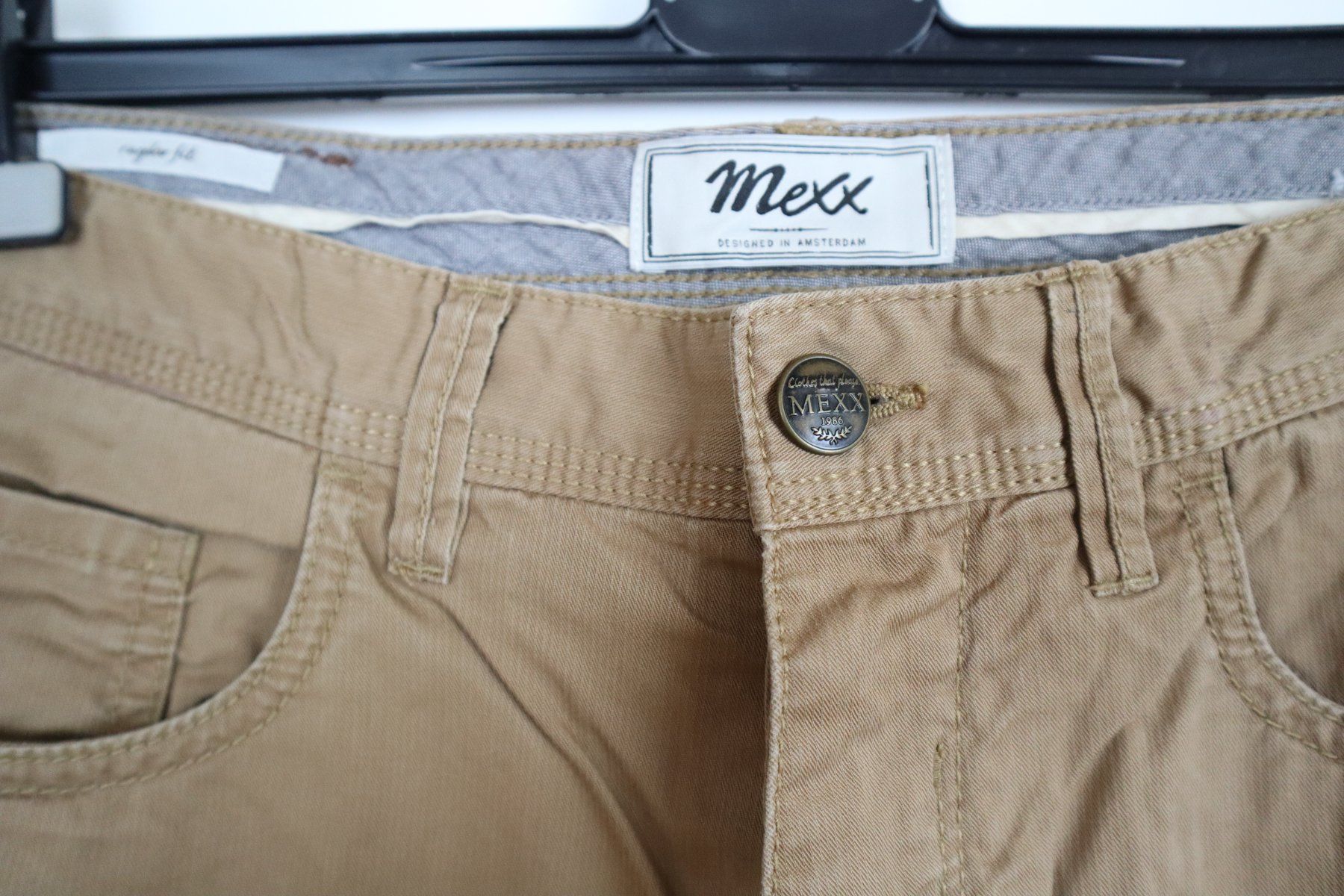 Mexx Pantaloni: Hose, Mexx, Gr. 32 / M, regular Fit /gerader Schnitt – Nuovo (secondo la descrizione) da Wattwil venduto da diamant1 2