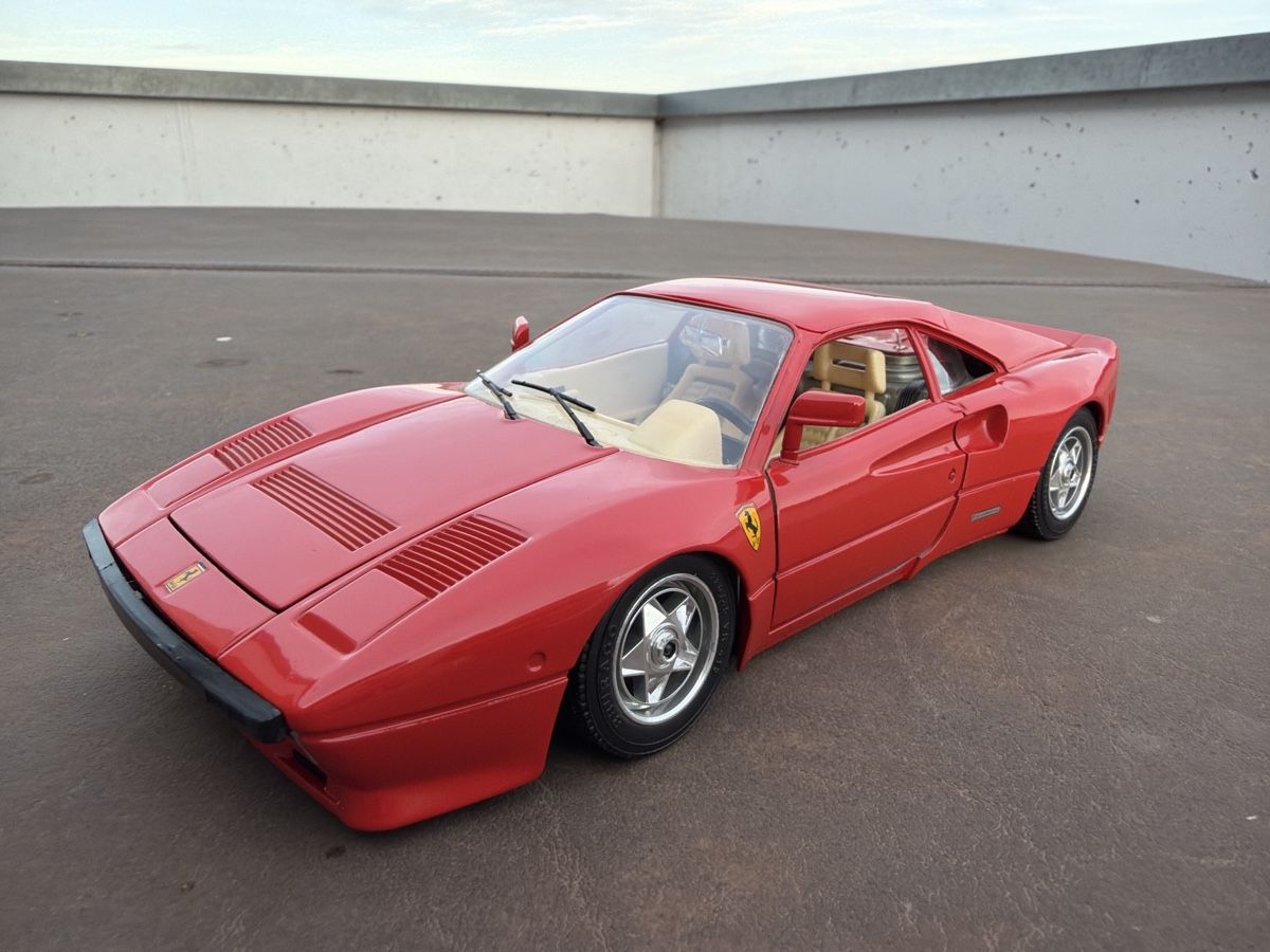Bburago Modellini d'auto: Ferrari 288 GTO - 1/18 - Bburago – Usato da Wolfwil venduto da Rolex1