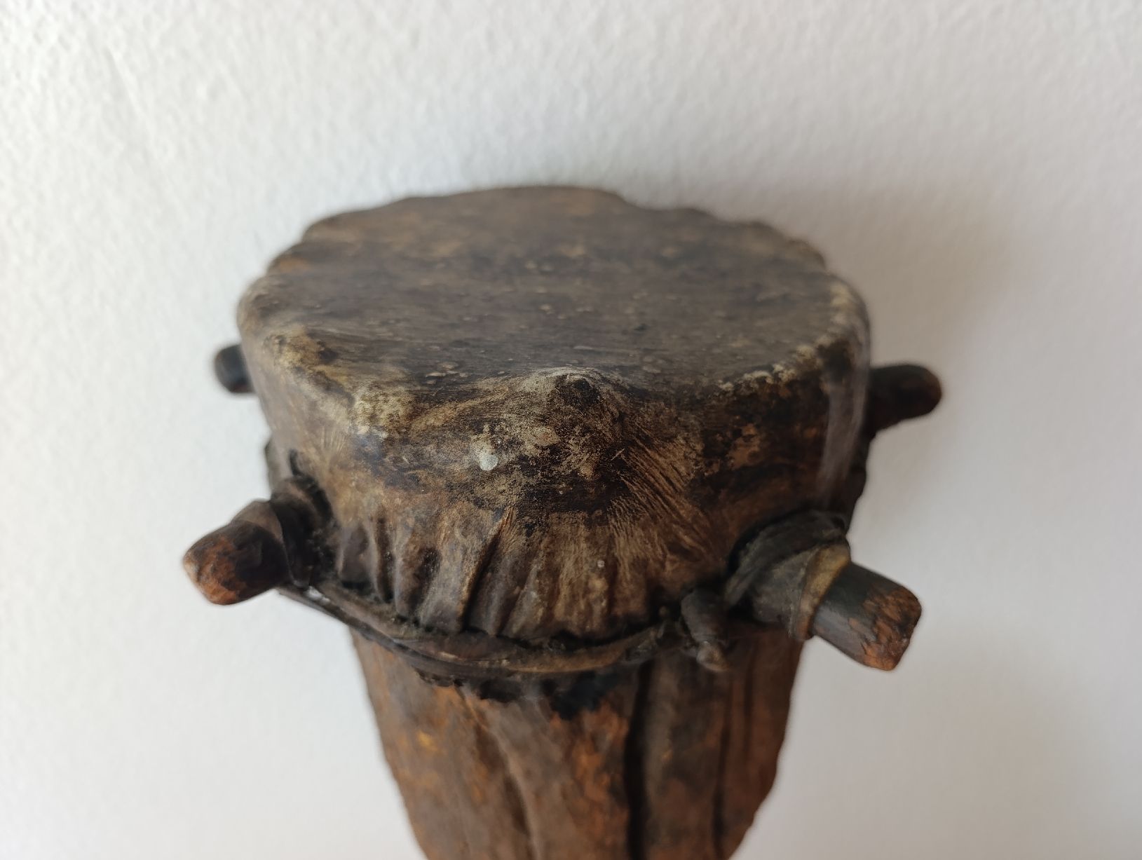 Strumenti musicali: Originale-Antike, authentische, kelchförmige Handtrommel. – Usato da Luzern venduto da sse_hph5 5