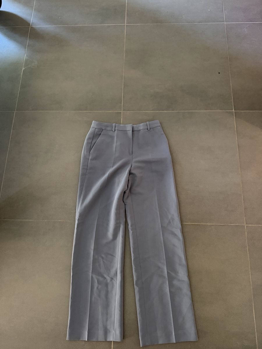 H&M Hosen: Damen Anzugshose grösse 36 – Gebraucht aus Seewil von Josydem