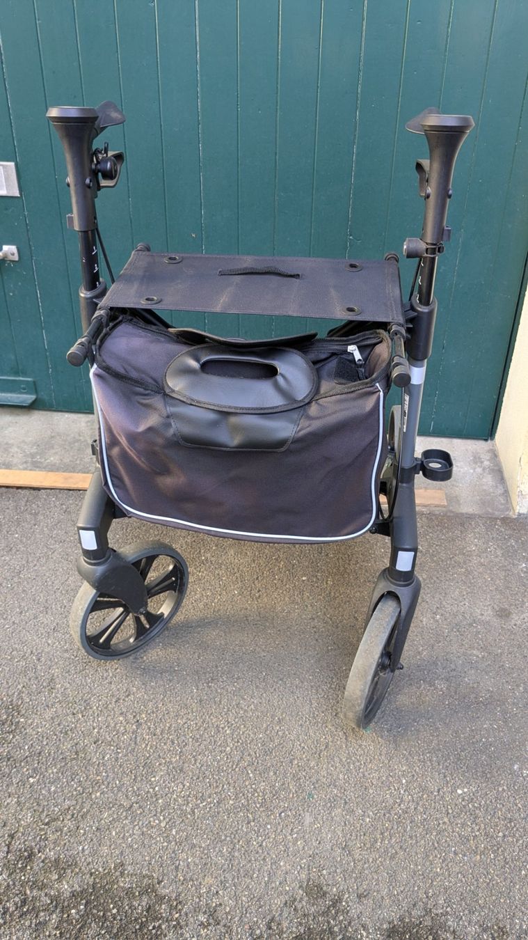 Aides à la marche: Rollator Gehhilfe – D'occasion à Meilen par mababe 1
