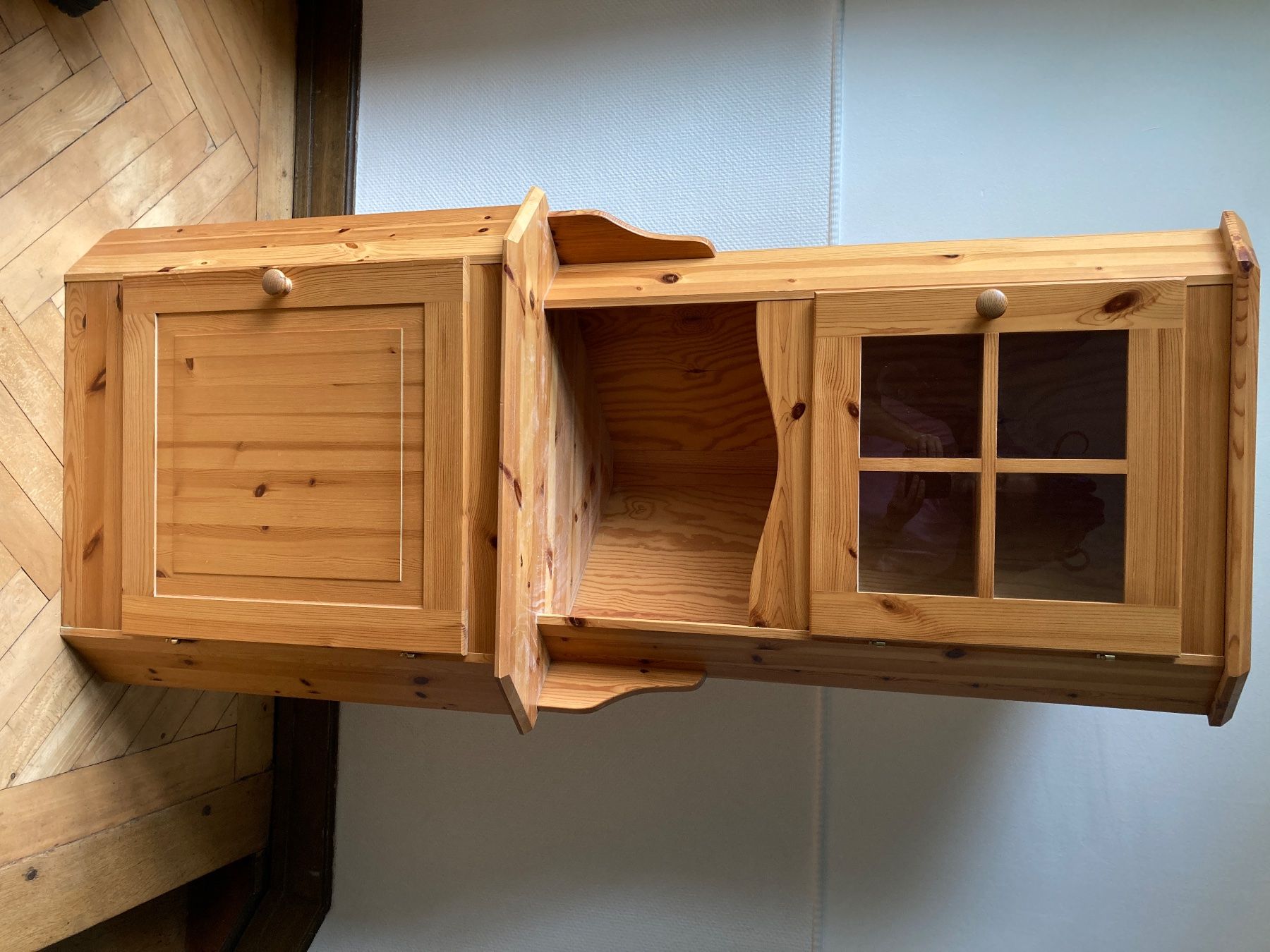 Armadi: Eckbuffet oder Eckschrank Holz mit Türen – Usato da Zürich venduto da vivster40