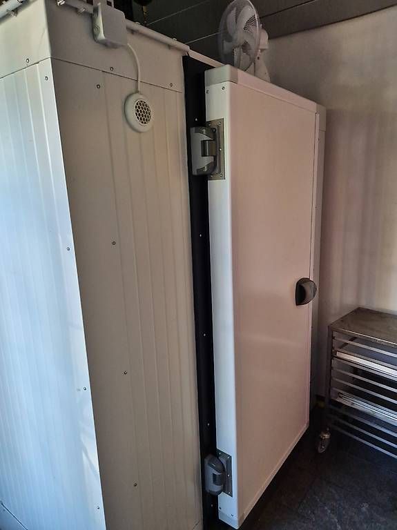 Frigoriferi & Refrigeratori: Tiefkühlzelle – Usato da Schönenwerd venduto da Nussgipfel65