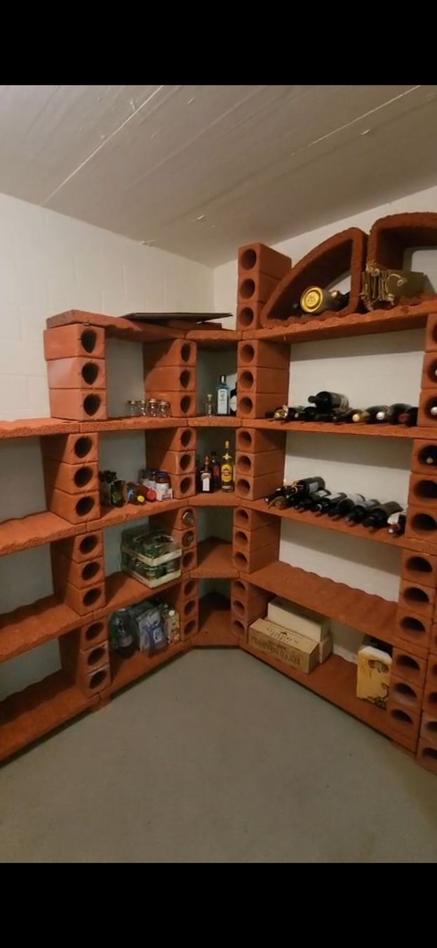 Scaffali: Weinregal – Usato da Ottikon venduto da tab_9f67 2