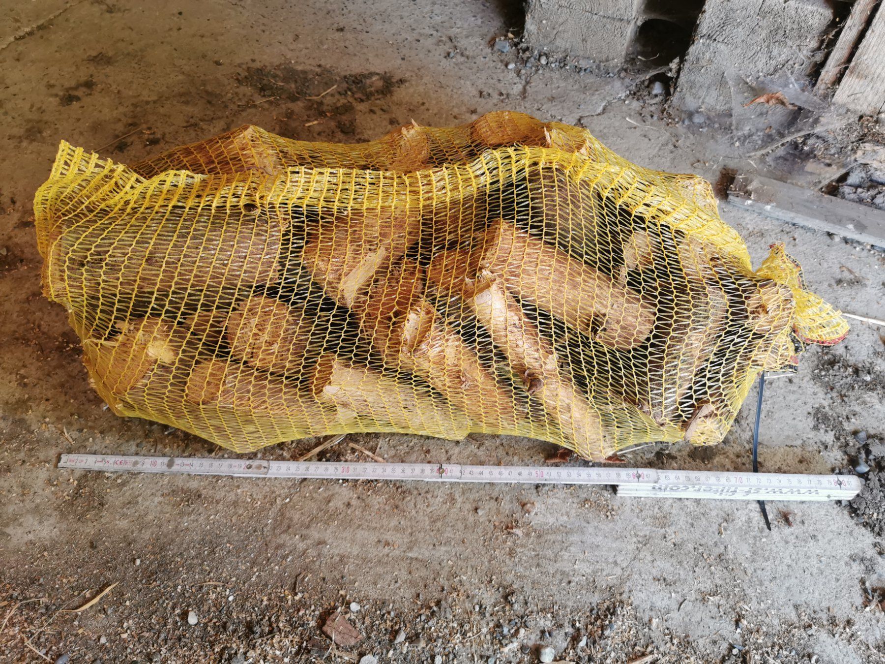 Articoli in legno: Brennholz- sack 10-13 Kg – Usato da Geiss venduto da Fiatagri_power 1