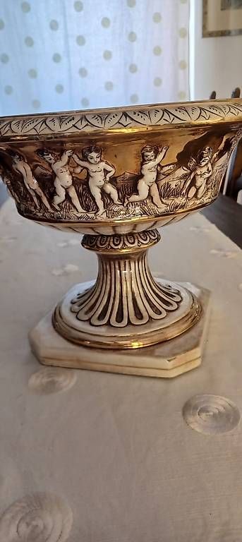 Tutte le decorazioni: Dekorative Tasse im Capodimonte-Stil – Usato da Solduno venduto da bot_7m28