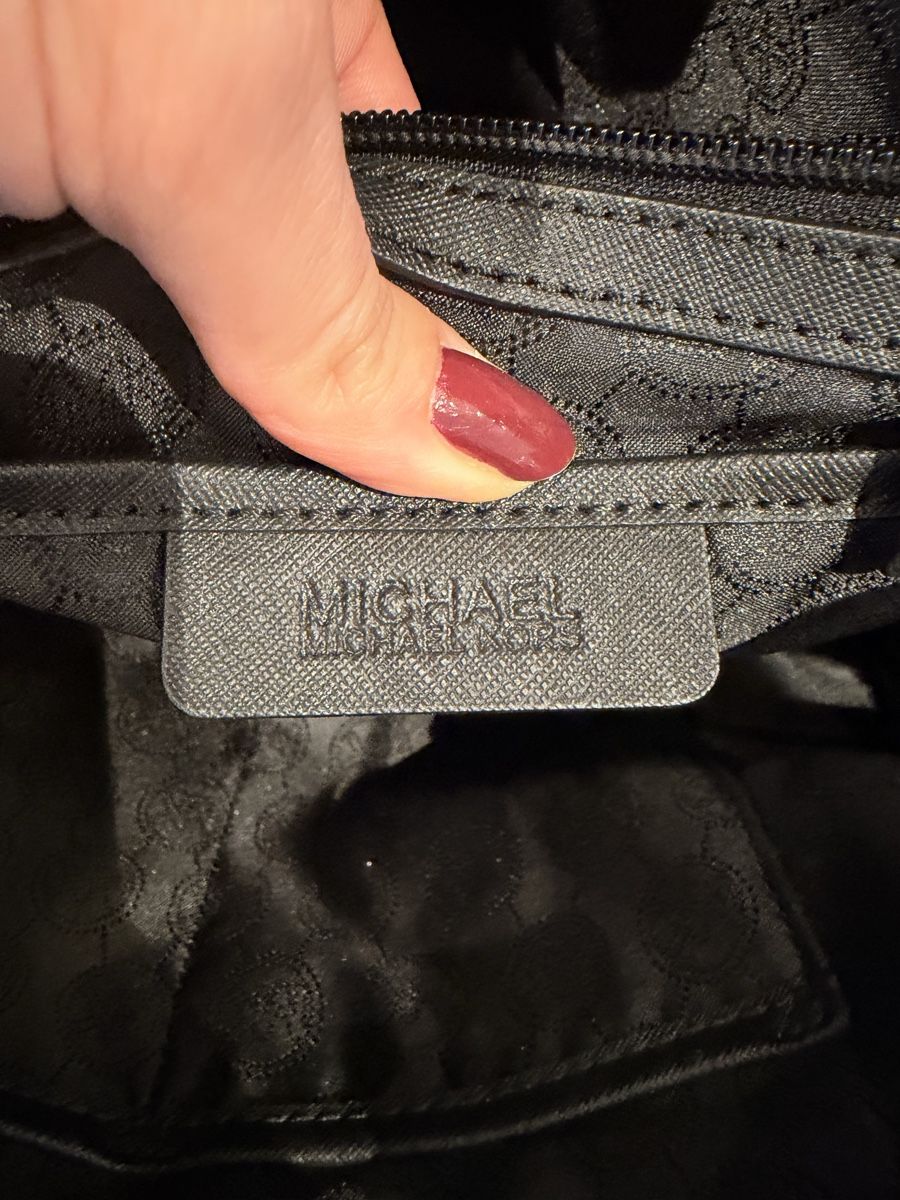 Michael Kors Borse: Michael Kors Handtasche Orginal – Usato da St. Niklaus VS venduto da jas_13 2