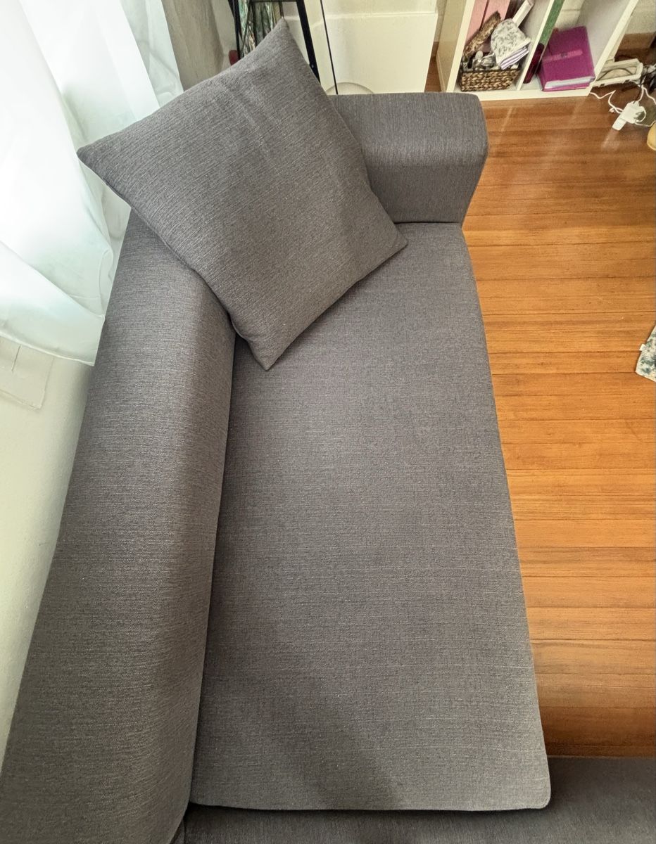 Sofas: Gebrauchtes graues Sofa zu verkaufen – Gebraucht aus Schönenwerd von kat_r2gm 1