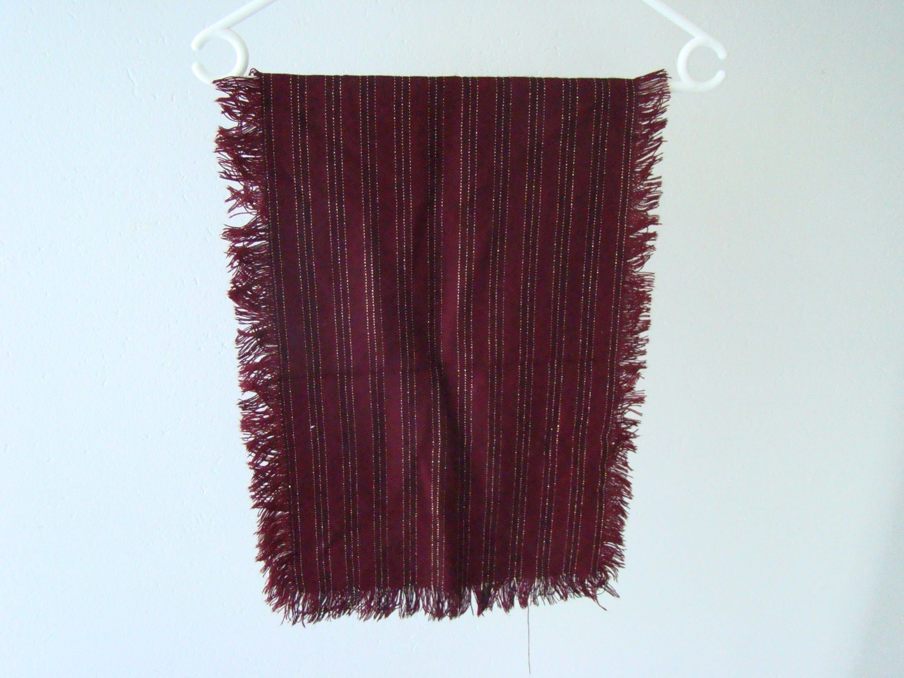 Foulards & écharpes: Schal bordeaux golden mit Fransen – D'occasion à Malters par burzi