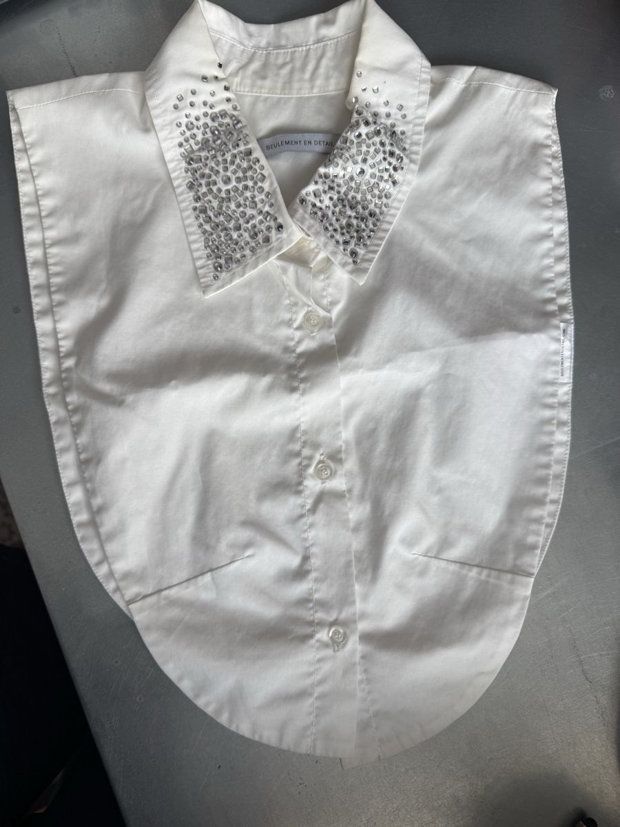 Autres vêtements femmes: Kragen – D'occasion à visp par Kmemo1