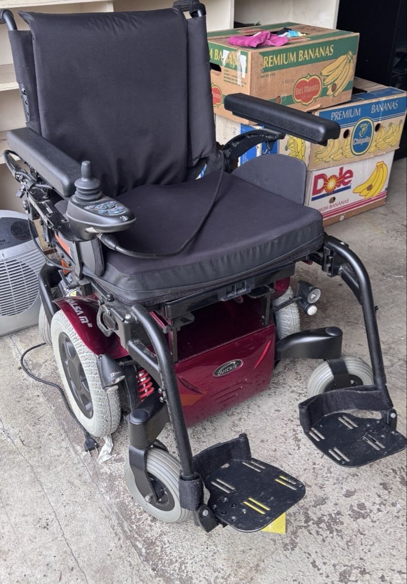 Chaises roulantes: Elektr. Rollstuhl – D'occasion à Spreitenbach par DDDaisy 1