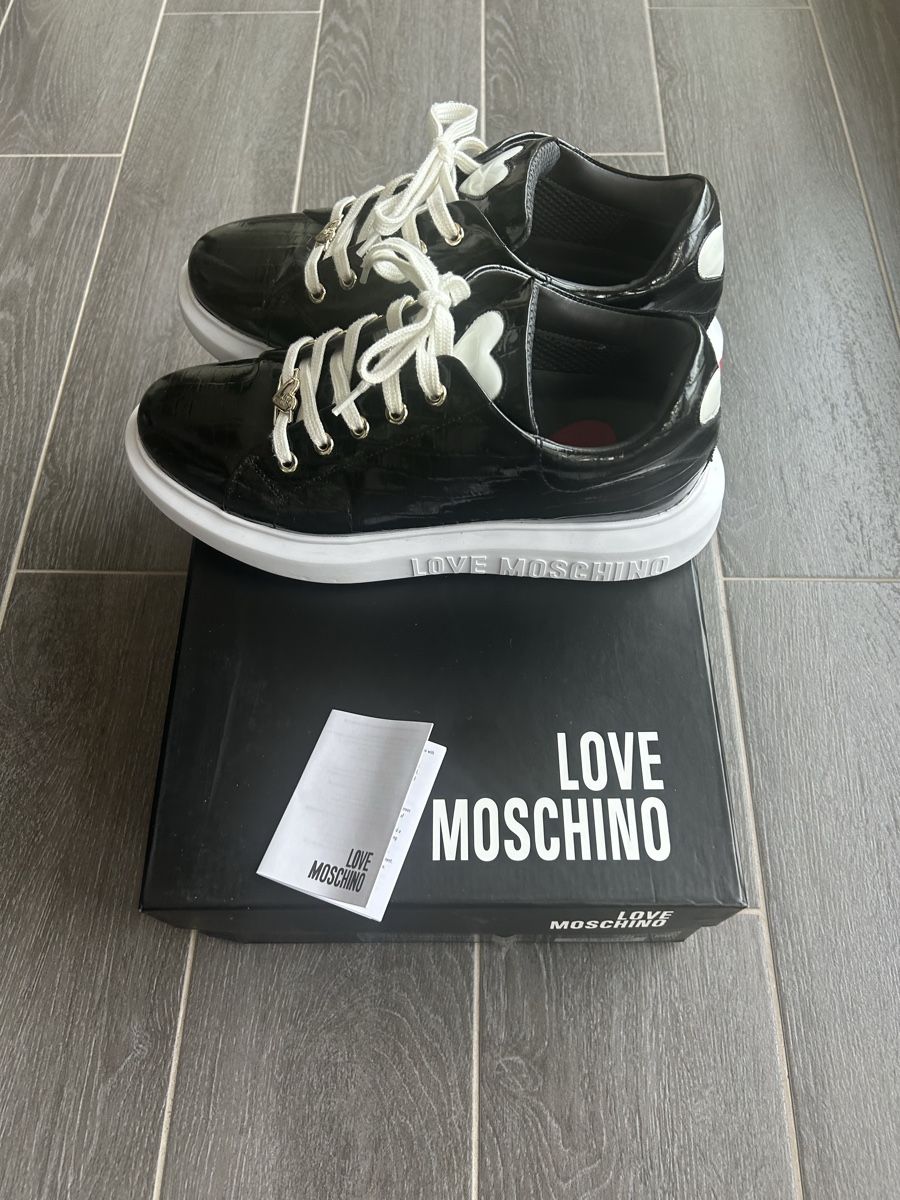 Moschino Scarpe da donna: Sneakers Love Moschino numero 40 – Usato da Locarno venduto da Matic04 1