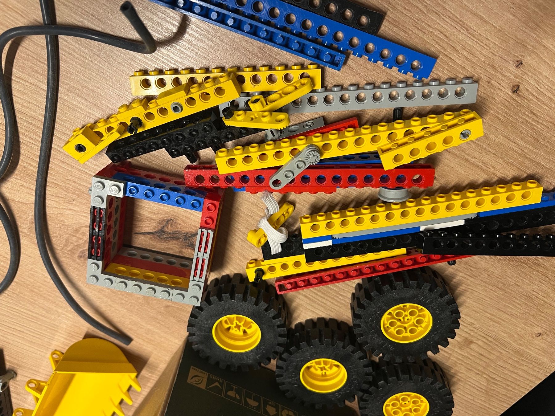 Lego Giocattoli: Lego Technic Teile Konvolut wie abgebildet – Usato da Steffisburg venduto da Mamschi 2