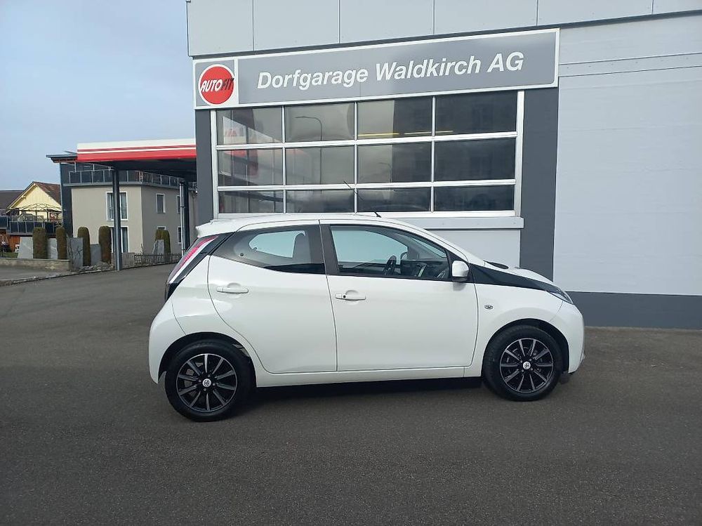 Toyota Automobili: Toyota Aygo 1.0 *ab MFK *ab Service *Top Zustand – Usato da Waldkirch venduto da Dorfgarage_W 5