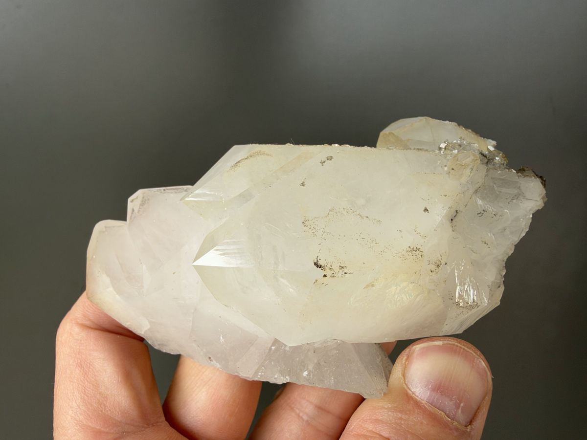 Minerali & Pietre curative: Quarz Piz Beverin – Usato da Oberuzwil venduto da Crystall0 2