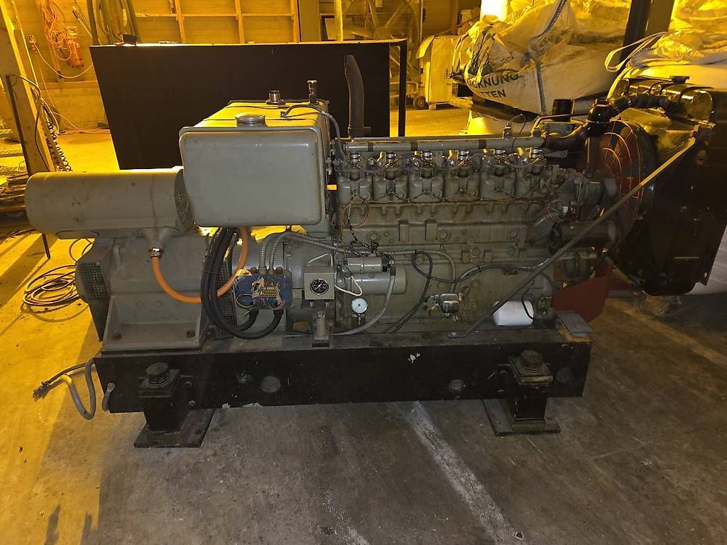 Generatori di corrente: Generator, MWM, Notstromaggregat, Notstromgenerator, 53A – Usato da Märstetten venduto da Gtm_k7bw 3