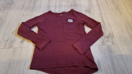 Cooles Langarmshirt Gr 128/134 weinrot Spinne 100% Baumwolle