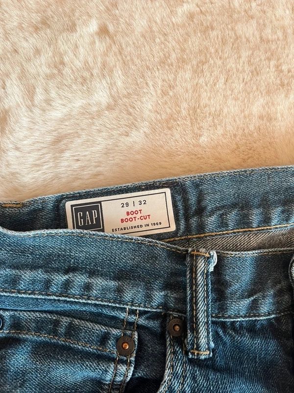 Gap Jeans: GAP Boot-Cut Jeans Size 29/32 Used – Gebraucht aus Basel von donald_duck_313 2