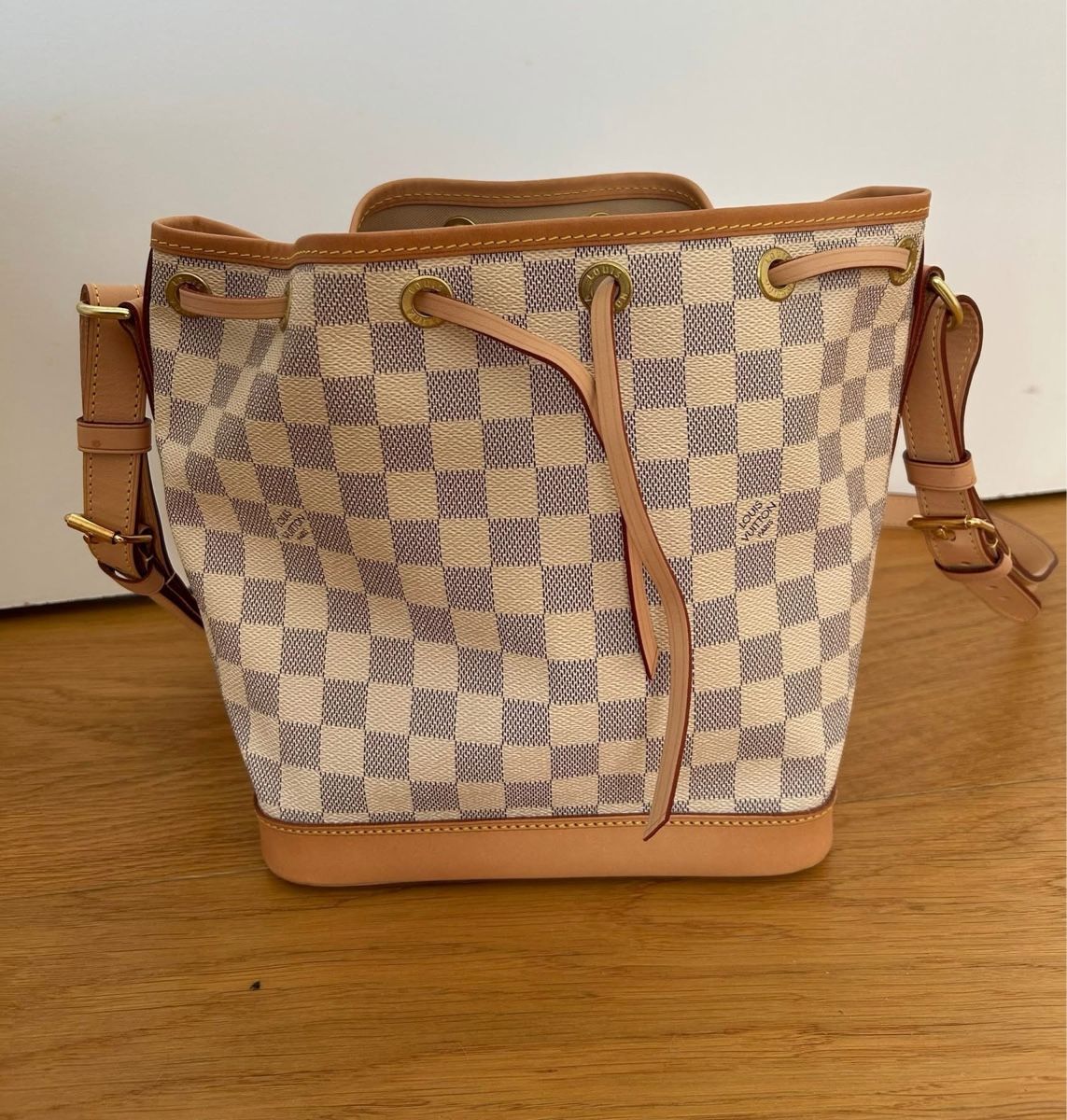 Louis Vuitton Borse da donna: Louis Vuitton Noe BB Azur – Usato da Oberwil BL venduto da Yara015