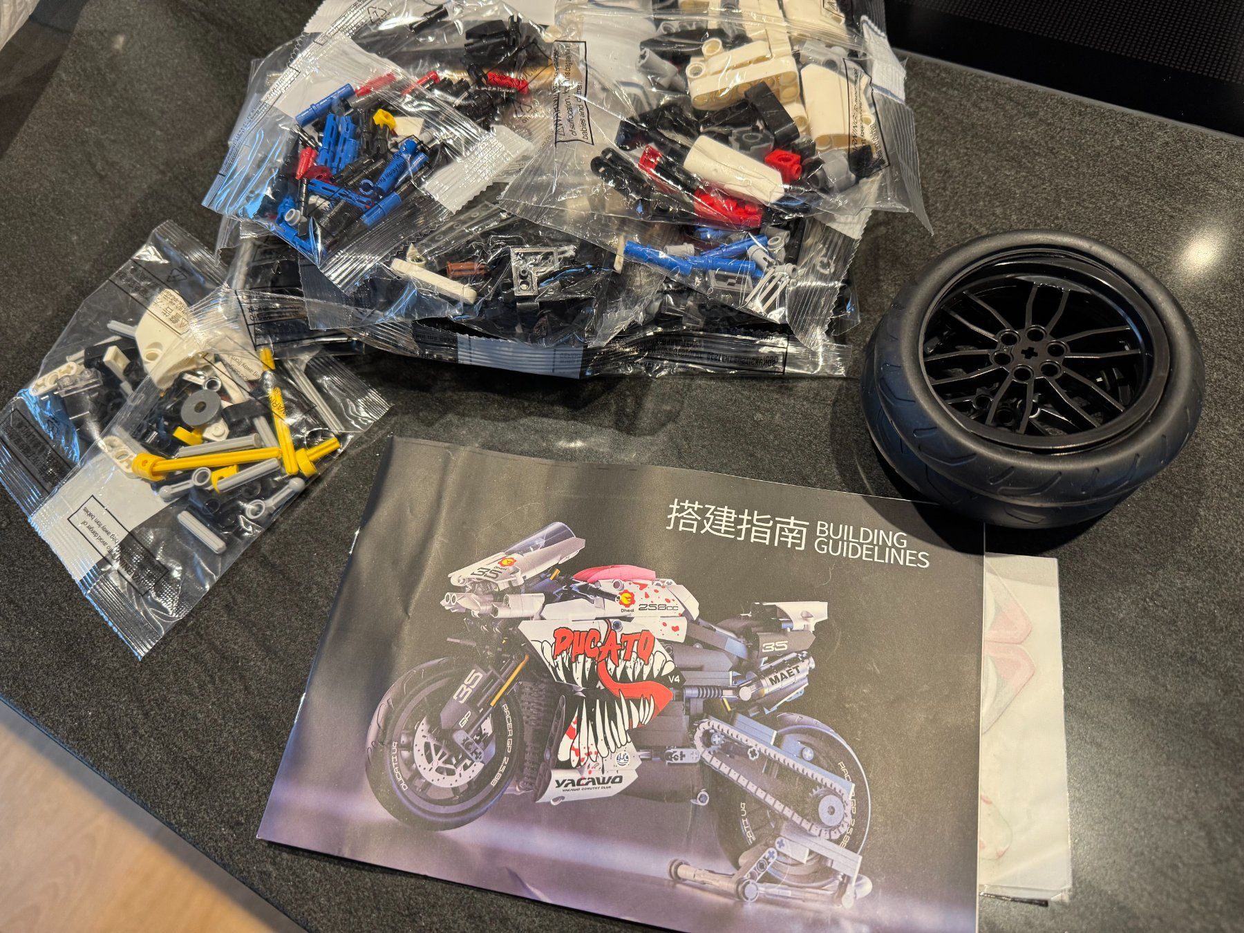 Kits de montage: Modell Ducato Modell Steckbausatz – Neuf avec emballage d'origine à Flums par Hrroland 1