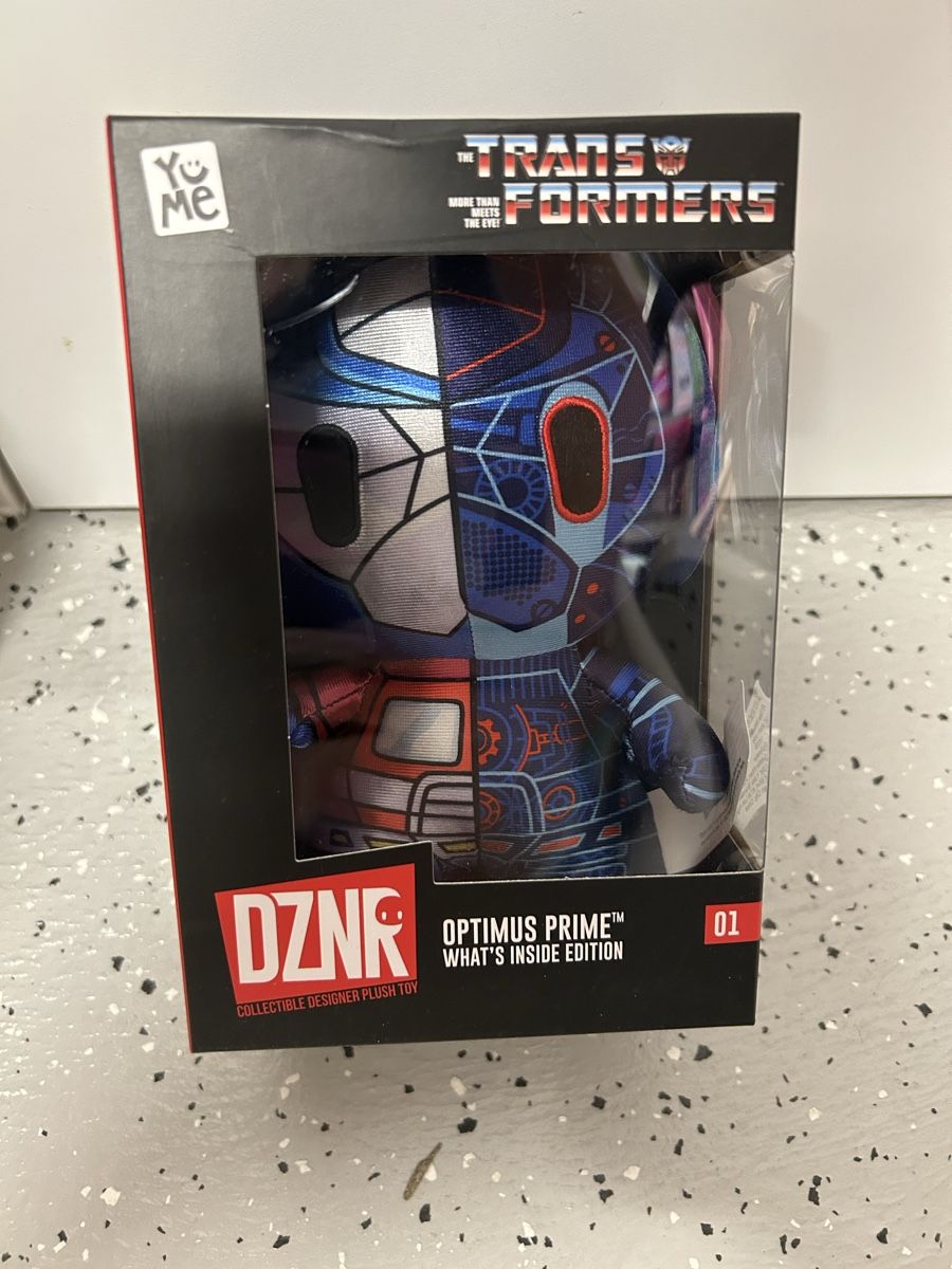 Giocattoli: Transformers Optimus Prime DZNR Plush Toy What's Inside 01 – Nuovo e nell'imballaggio originale da Rümlang venduto da Jennyanna