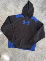 Under Armour mit Kapuze Gr. L  ***