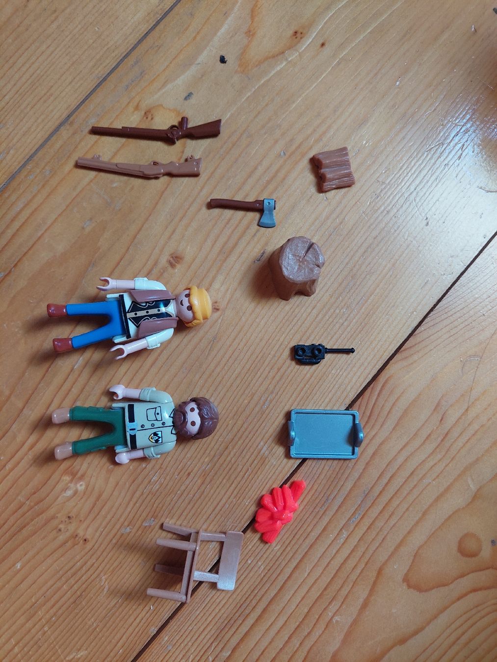 Playmobil Jouets: Playmobil Jägerhaus – D'occasion à Bächli (Hemberg) par Stern015 2