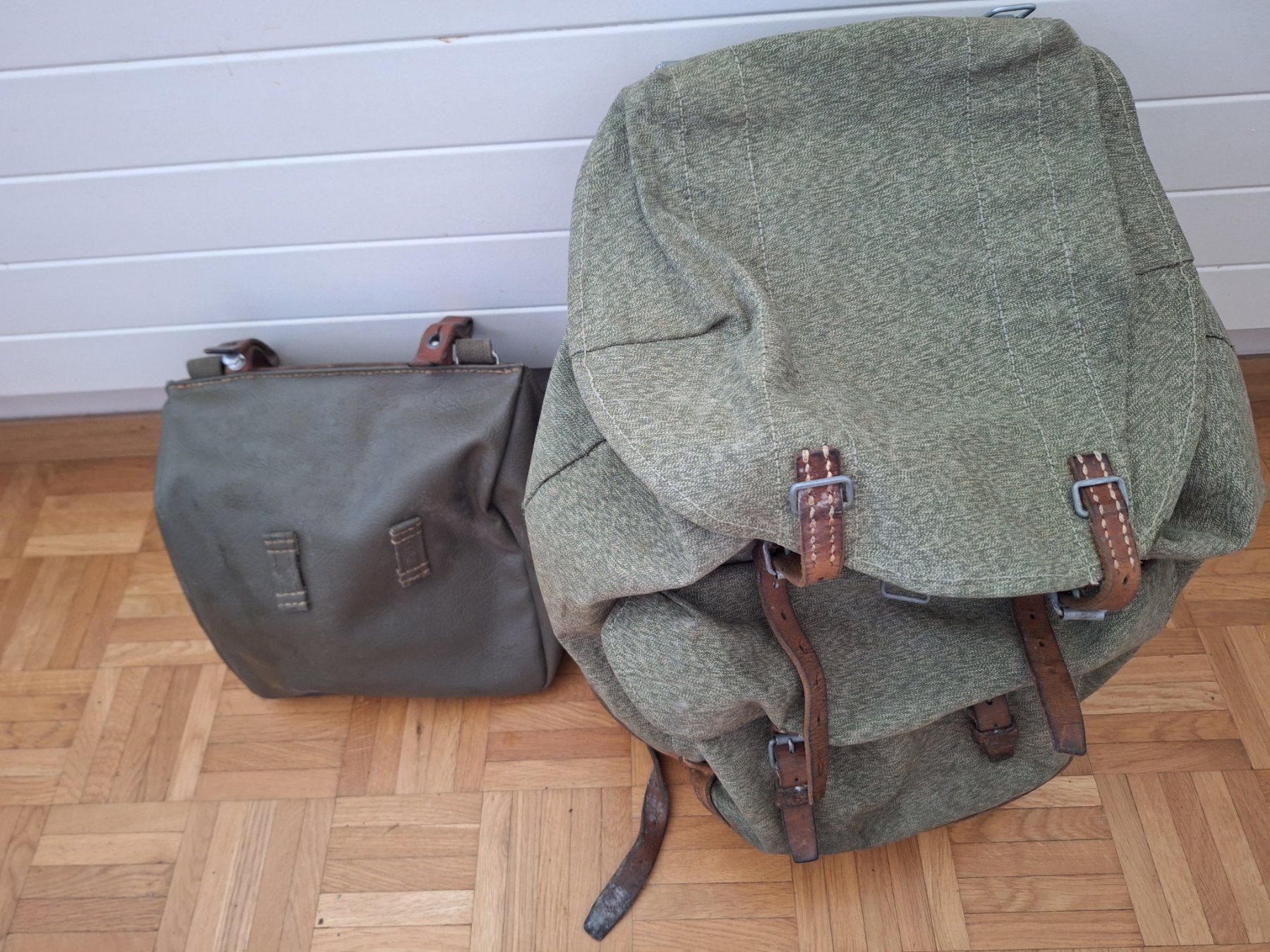 Zaini: Original Schweizer Armeerucksack, mit Brotsack – Usato da Zürich venduto da t24_de 6