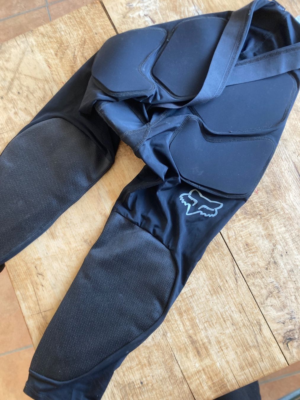 Fox Pantaloni: Fox MTB Hosen Beinschoner – Usato da Dotzigen venduto da BIKES.AND.RECORDS 2