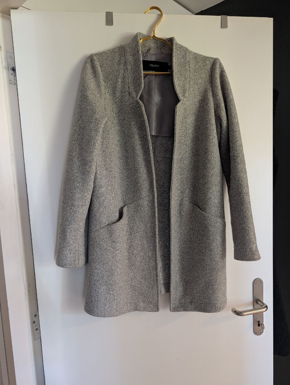 Vero Moda Cappotti: Grauer Wollmantel – Usato da Wallisellen venduto da sca97
