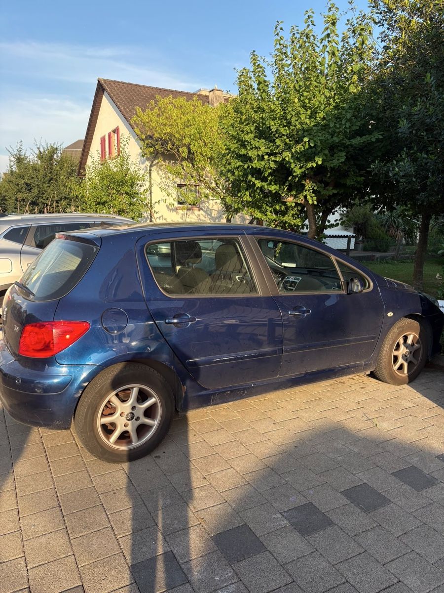 Peugeot Autos: Peugeot 307 Automat – Défectueux à Pratteln par Radom12 2