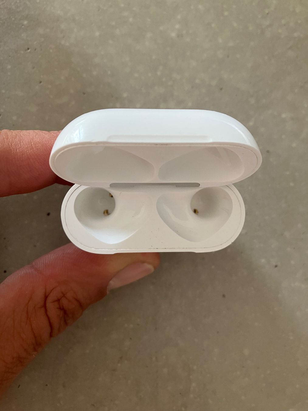 Apple Cuffie: APPLE AIRPODS 4 CASE ANC – Usato da Lausanne venduto da mr.v 3