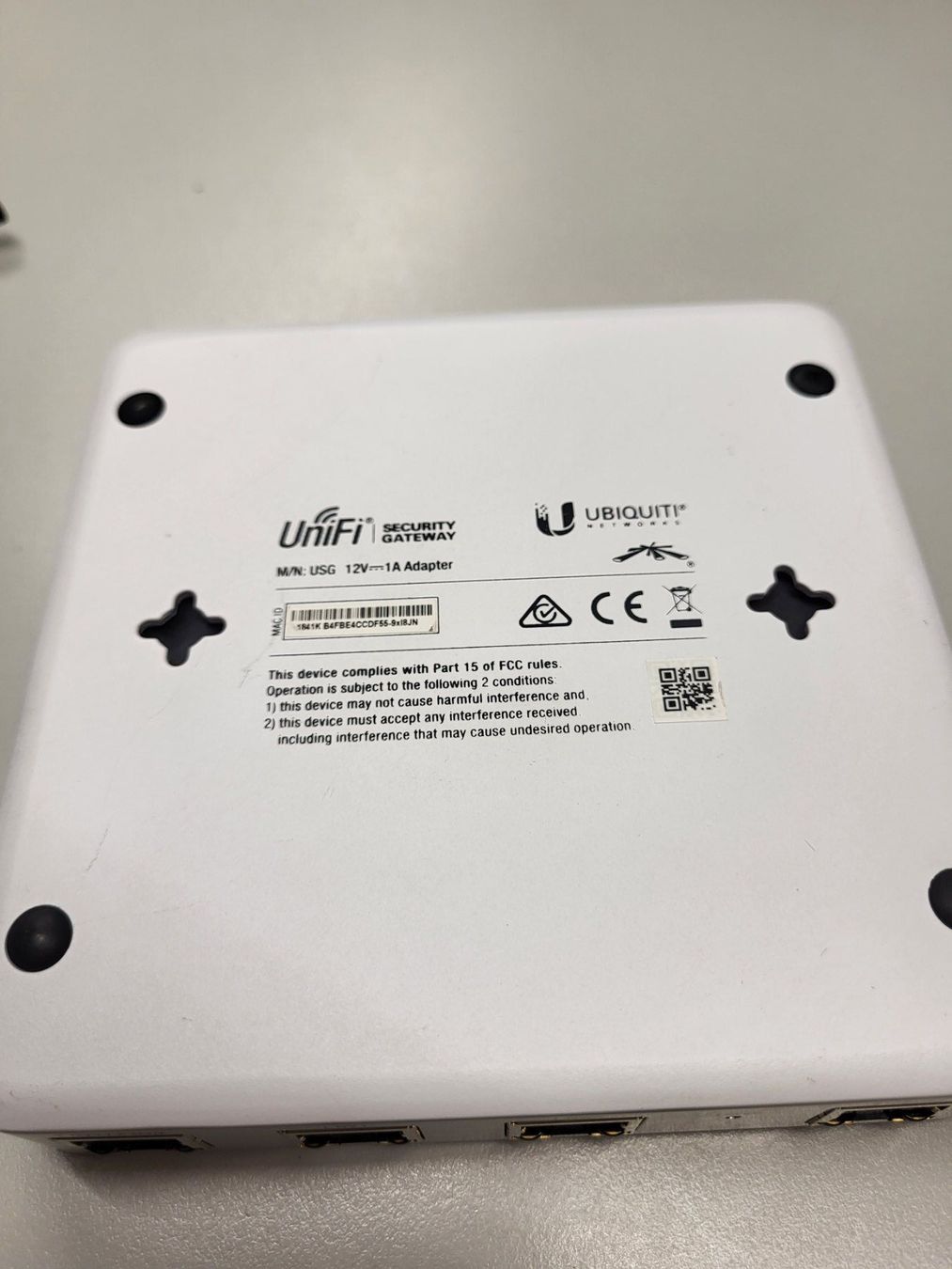 Firewall: Ubiquiti UniFi Security Gateway – Gebraucht aus Sion von Bang-OlufsenSion 2