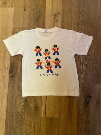 Joli t-shirt 'danois'. 8-10ans