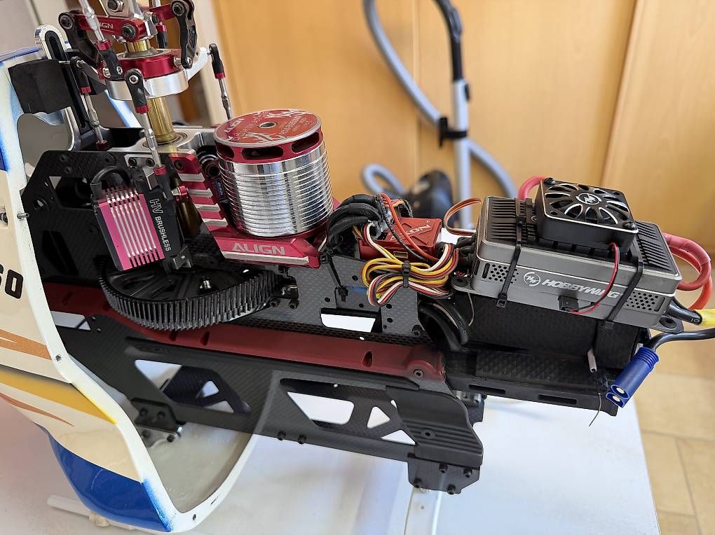RC Modellbau: T Rex 760 Superior – Gebraucht aus Mollis von Lsos15 4