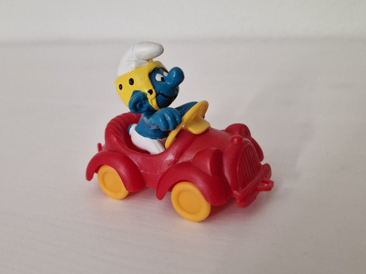 Schleich Statuette: Schleich 40210 Autofahrer Schlumpf – Usato da Root venduto da Tanja.st