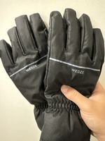 Wedze ski gloves