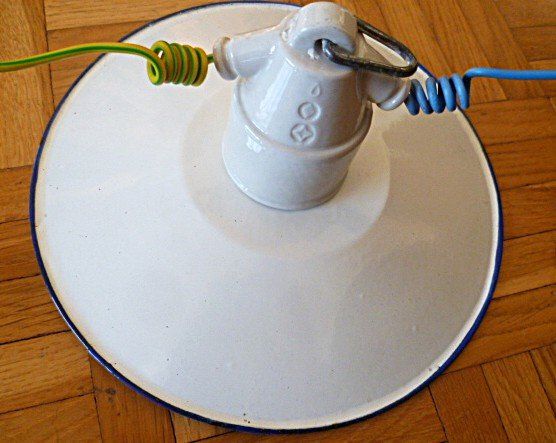 Lampade: Email - Lampe mit Sicherungsschutz – Usato da Effretikon venduto da Heimstudio 3