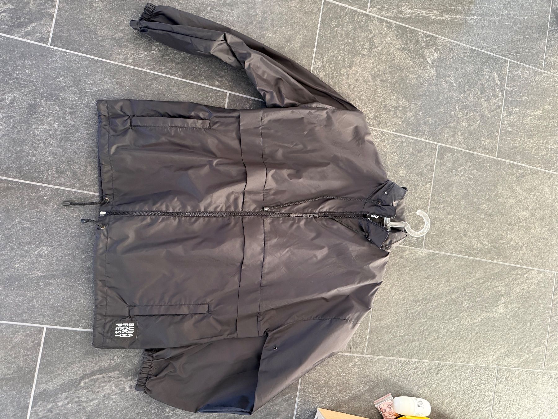 Giacche: BUDAFCKNPEST WINDBREAKER JACKET BLACK SIZE M – Usato da Stadel venduto da silentjelly