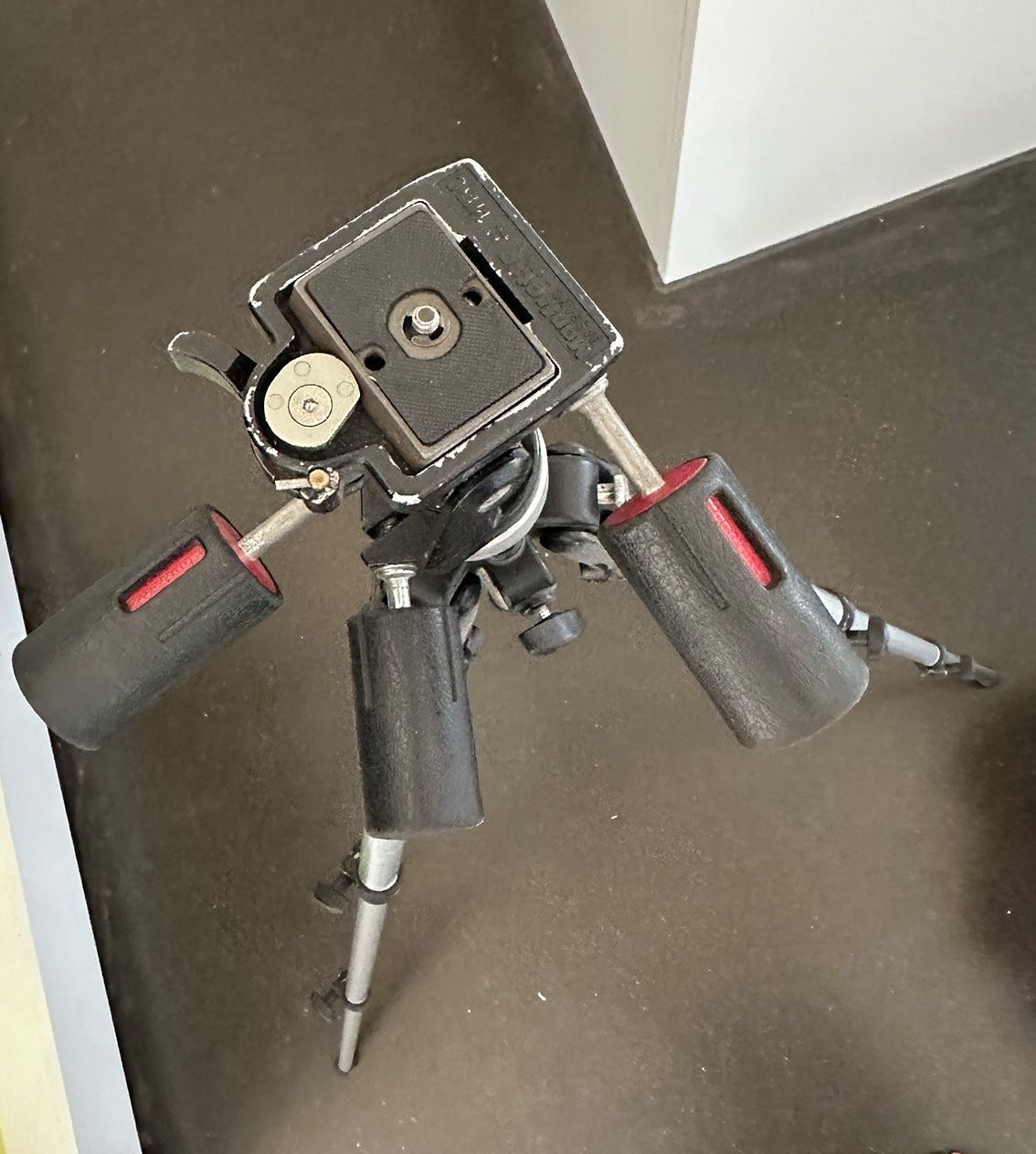 Manfrotto Stative & Stativköpfe: Manfrotto Stativ – Gebraucht aus Biel/Bienne von Elves22 3