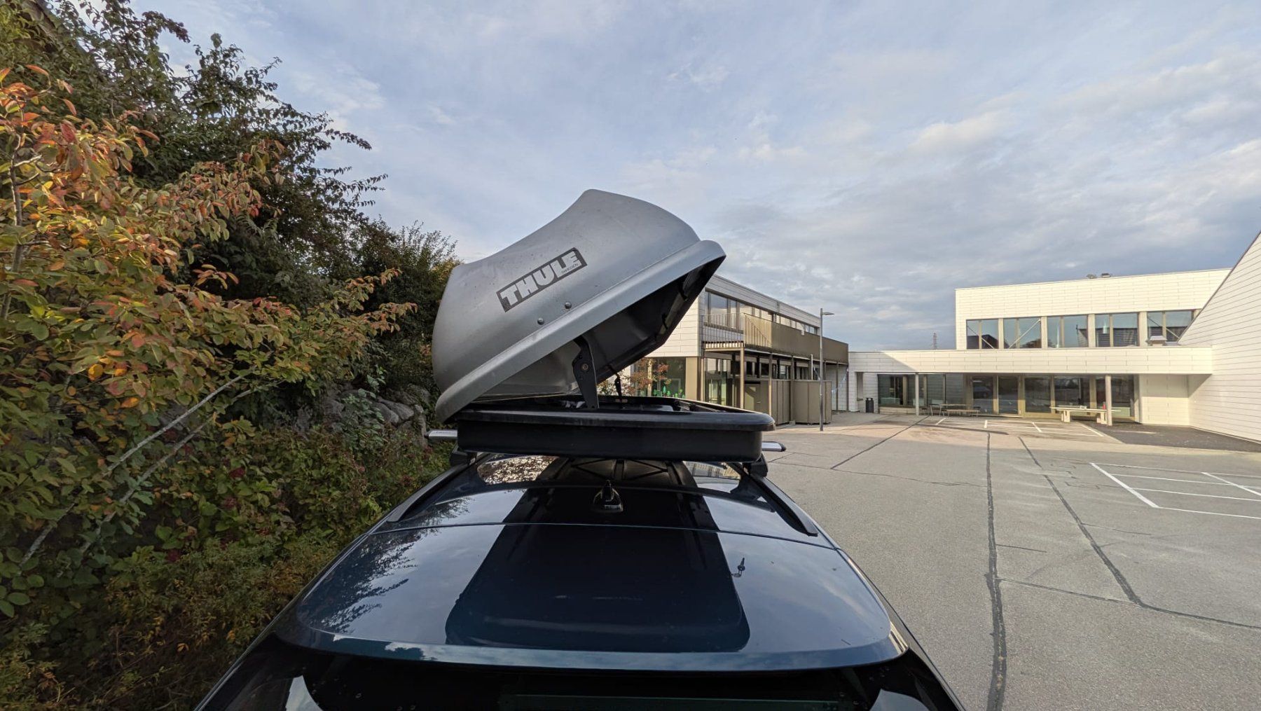 Thule Dachboxen: Dachbox Thule Alpine 700 grau – Gebraucht aus Frauenkappelen von corne226 2