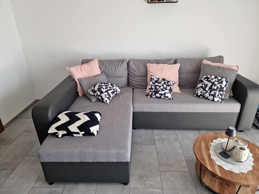 Divani: Divano-letto – Usato da Lumino venduto da ghi_x8jl
