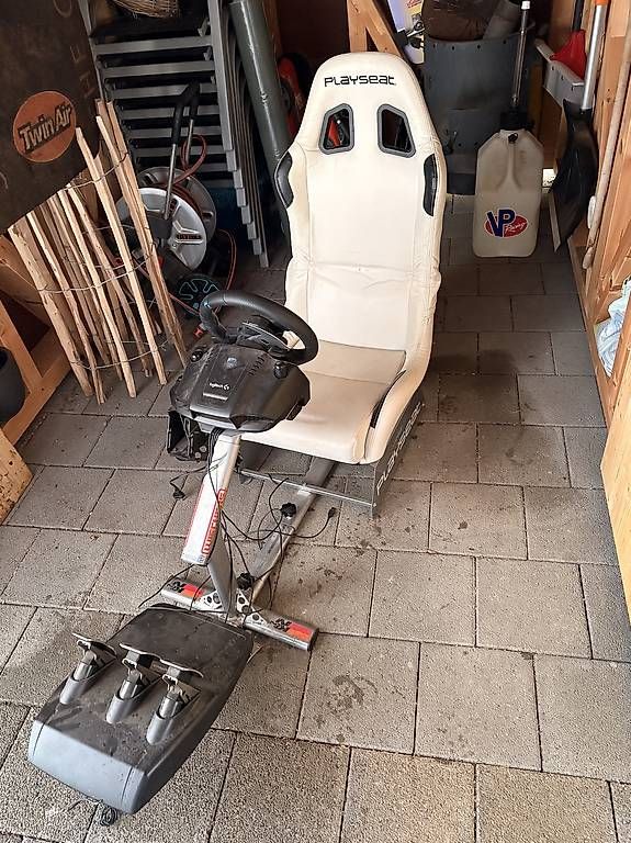 Logitech Console: Playseat mit Logitech G29 und Schaltkonsole – Usato da Plasselb venduto da Paedu129 2