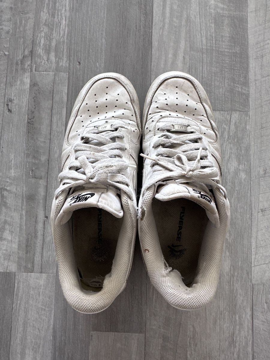 Nike Scarpe da uomo: Nike Air Force 1 usate 44.5 – Usato da Locarno venduto da AkuR71