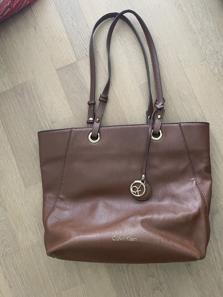Calvin Klein Borse da donna: Calvin Klein Shopper – Usato da Zwieselberg venduto da Rea89