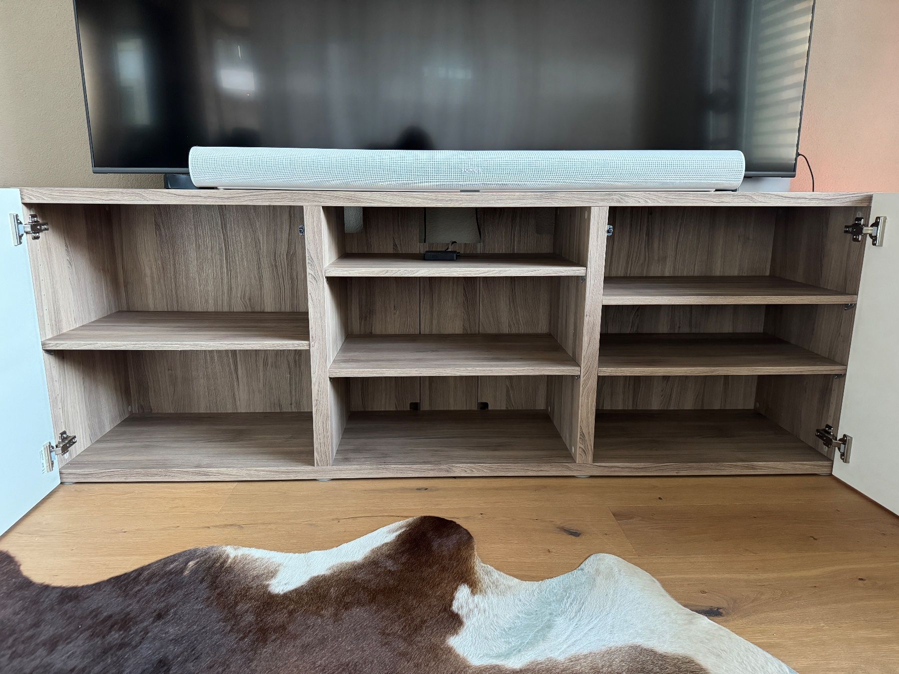 Mobili TV: Sideboard / TV Möbeli – Usato da Kloten venduto da Nathalie2 1