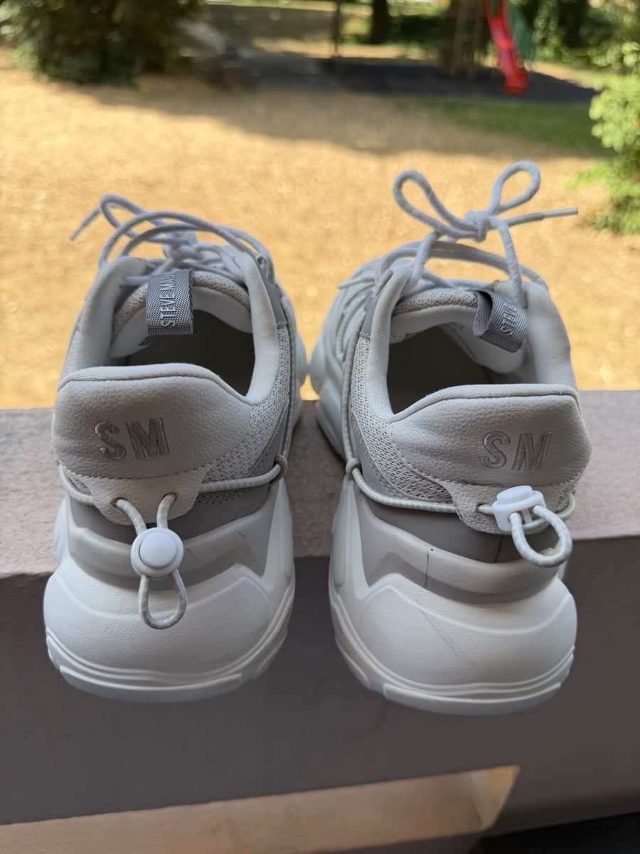 Steve Madden Damenschuhe: Damen Turnschuhe Steve Madden Grösse 39,5 – Gebraucht aus Füllinsdorf von had_kv5k 2